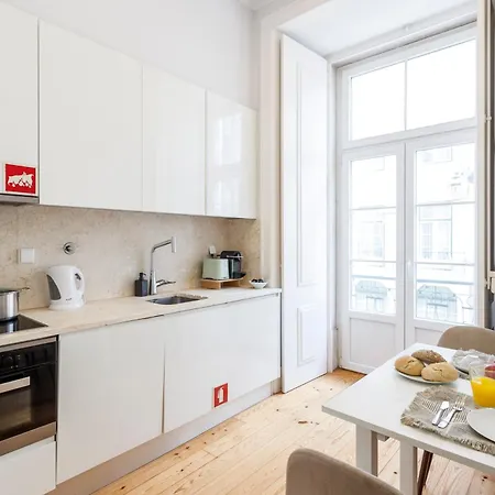 Bedrooms In Shared In Modern In Downtown Lizbona